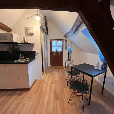 Cozy Loft In Normandy Saint-Gâtien-des-Bois
